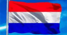 Bandera de los Países Bajos ondeando