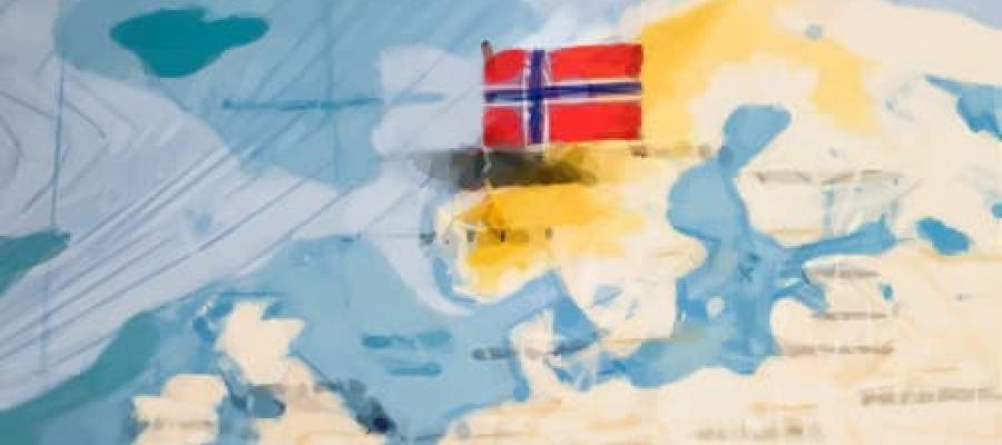 Bandera Noruega sobre el mapa del país